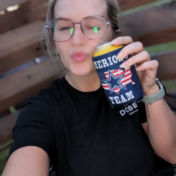 Meet your Posher, Cheyenne - Picture 3 of 12